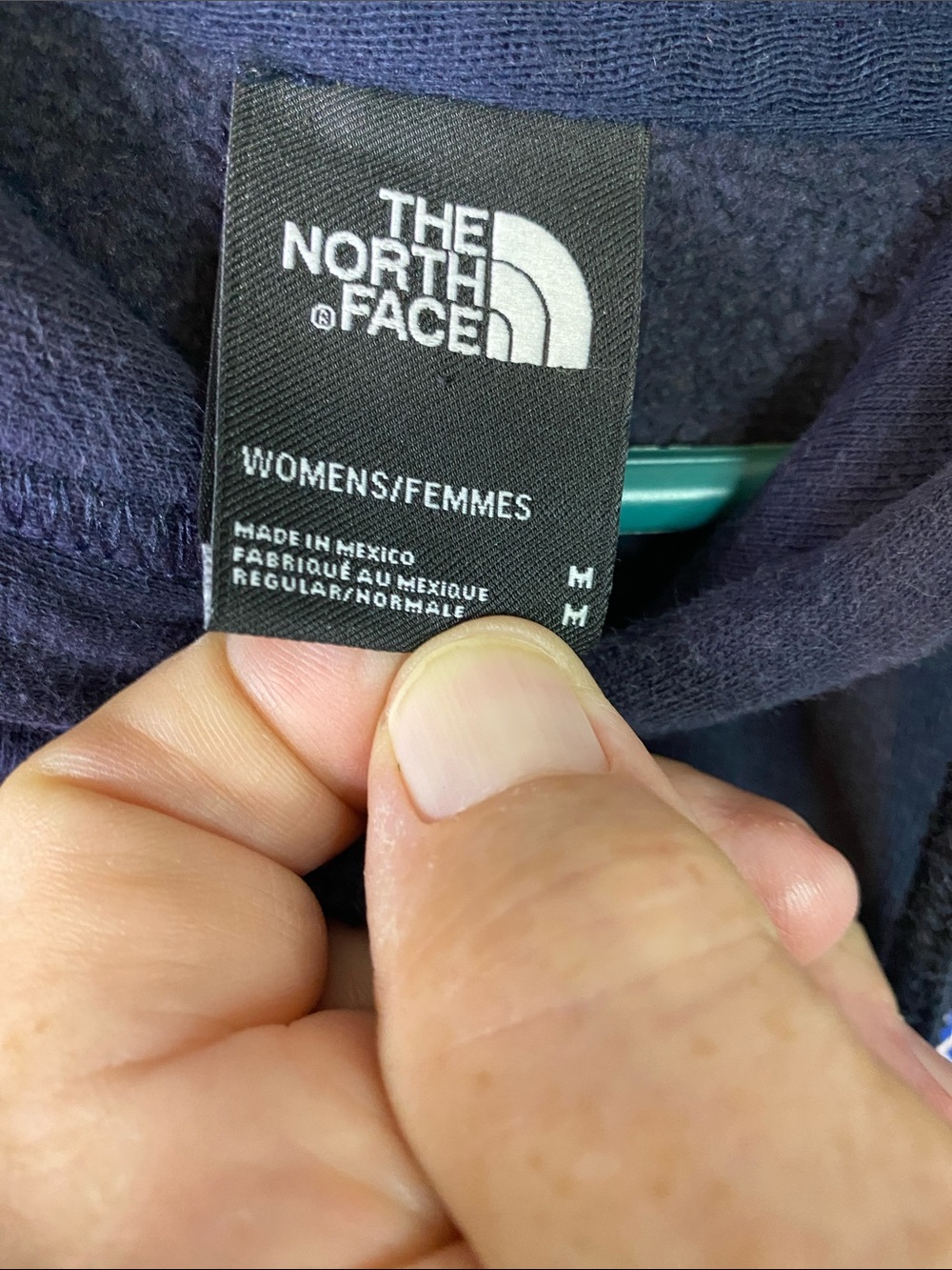 The North Face Navy Blue Pullover Hoodie with Patterned Logo Size Medium. - Picture 3 of 7